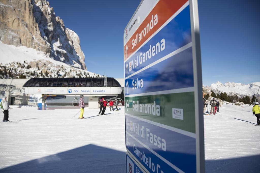 Passo Sella Dolomiti Mountain Resort Selva di Val Gardena Luaran gambar