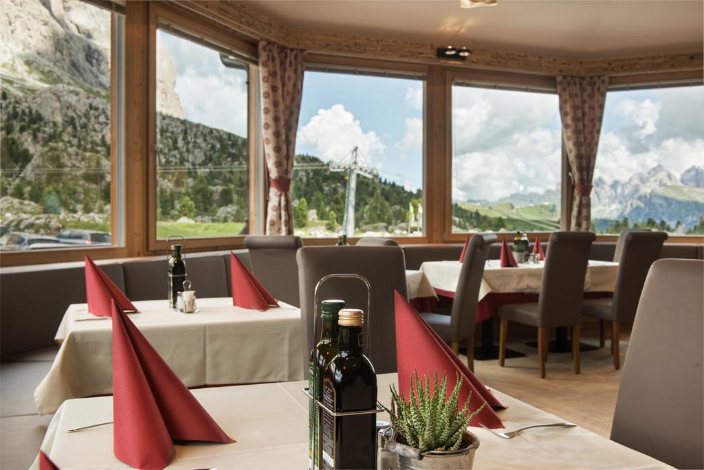 Passo Sella Dolomiti Mountain Resort Selva di Val Gardena Luaran gambar
